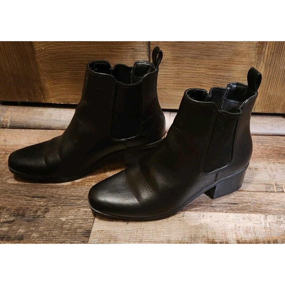 Ladies Size 6.5 Target Slip On Ankle Boot Black Faux Leather